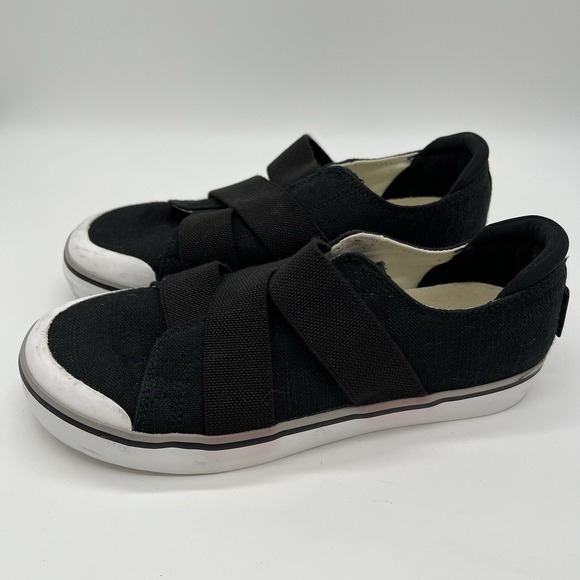 Keen Shoes - Keen Shoes Women's Sz 9 Black Elsa III Gore Pull On Cross Strap Canvas Sneakers